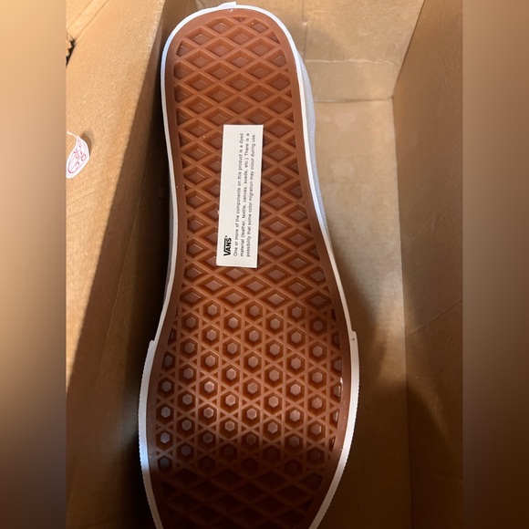 Old Skool Poppy Floral Cream Vans - Picture 4 of 4